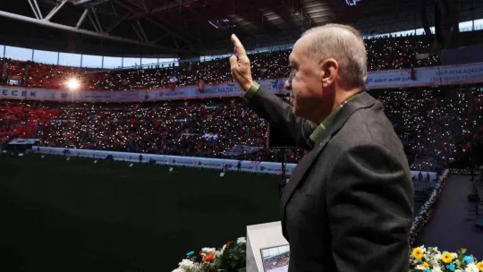 Cumhurbaşkanı Erdoğan: '2023 seçiminde tarihimizin en büyük zaferi elde etmemizin önüne kimse geçemez'