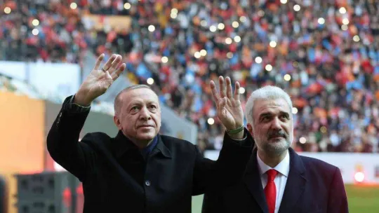 Cumhurbaşkanı Erdoğan: '2023 seçiminde tarihimizin en büyük zaferi elde etmemizin önüne kimse geçemez'