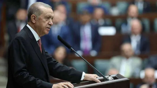 Cumhurbaşkanı Erdoğan: 'En uygun olan vakitte karadan da teröristlerin tepesine bineceğiz'