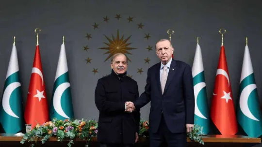 Cumhurbaşkanı Erdoğan: 'Pakistan'la 5 milyar dolarlık ticaret hacmi hedefimize ulaşmak için gerekli iradeye ve kararlılığa sahibiz'