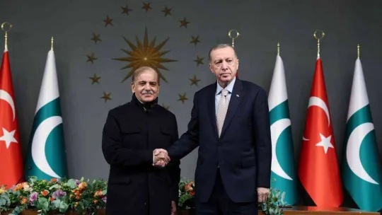 Cumhurbaşkanı Erdoğan: 'Pakistan'la 5 milyar dolarlık ticaret hacmi hedefimize ulaşmak için gerekli iradeye ve kararlılığa sahibiz'