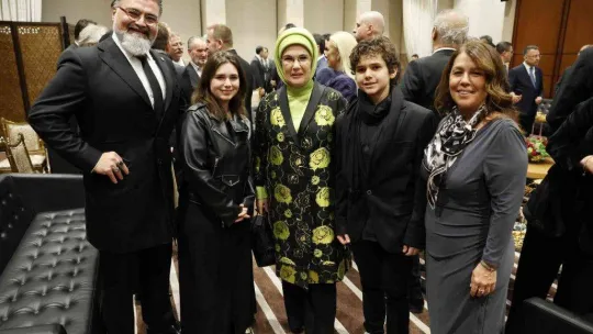 Cumhurbaşkanı Erdoğan: 'Türkiye'ye ve Türk kültürüne hizmet eden, katkı sunan herkesin başımızın üstünde yeri vardır'