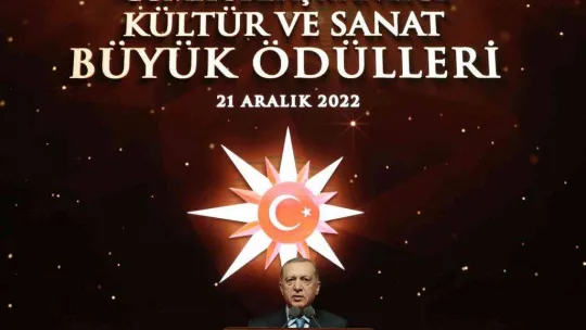 Cumhurbaşkanı Erdoğan: 'Türkiye'ye ve Türk kültürüne hizmet eden, katkı sunan herkesin başımızın üstünde yeri vardır'