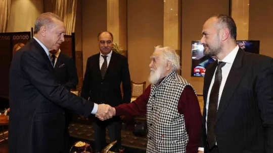 Cumhurbaşkanı Erdoğan: 'Türkiye'ye ve Türk kültürüne hizmet eden, katkı sunan herkesin başımızın üstünde yeri vardır'