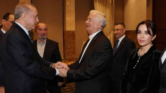 Cumhurbaşkanı Erdoğan: 'Türkiye'ye ve Türk kültürüne hizmet eden, katkı sunan herkesin başımızın üstünde yeri vardır'