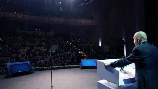 Cumhurbaşkanı Erdoğan: 'Ülkemizi emperyalist emellere hizmet eden kül katmanıyla örtmek isteseler de başaramayacaklar'