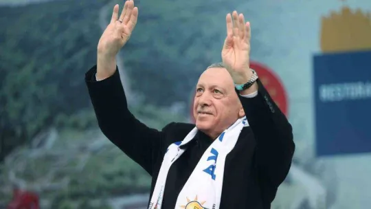 Cumhurbaşkanı Erdoğan: 'Ülkemizin 14 Mayıs'ta gideceği seçimlerde küresel güçleri arkasına alarak tek parti faşizmini hortlatmak isteyen zihniyete karşı yeni bir meydan okumaya hazırlanıyoruz'