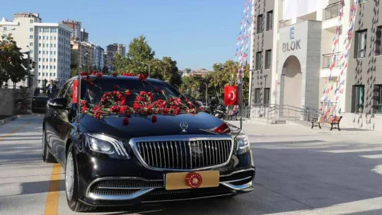 Cumhurbaşkanı Erdoğan'dan gençlere müjde: 'Yurt ücretleri bu yıl da değişmeyecek'