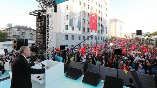 Cumhurbaşkanı Erdoğan'dan gençlere müjde: 'Yurt ücretleri bu yıl da değişmeyecek'