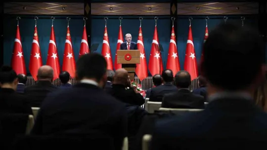 Cumhurbaşkanı Erdoğan'dan sözleşmeli personele kadro müjdesi