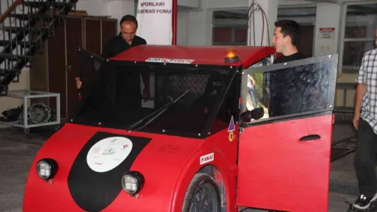 Cumhurbaşkanı Erdoğan'ın imzaladığı elektrikli aracın 100 kilometrede 8 lira yakıt maliyeti var