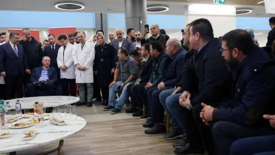 Cumhurbaşkanı Erdoğan, İstanbul'da tedavi gören madencileri ziyaret etti