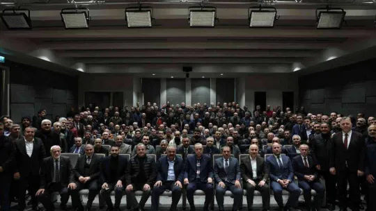 Cumhurbaşkanı Erdoğan, İstanbul'da minibüs odaları başkanları ve şoförlerle bir araya geldi