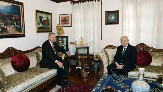 Cumhurbaşkanı Erdoğan, MHP Genel Başkanı Bahçeli'yi evinde ziyaret etti