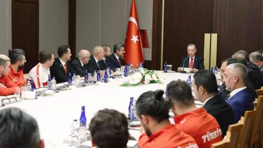 Cumhurbaşkanı Erdoğan, Türkiye Ampute Futbol Millî Takımı'nı kabul etti