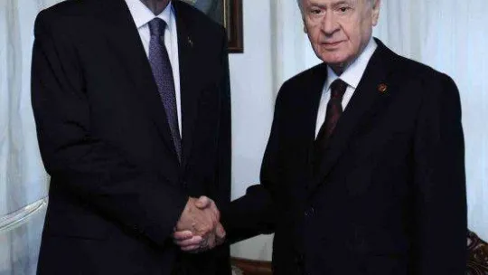 Cumhurbaşkanı Recep Tayyip Erdoğan ile Milliyetçi Hareket Partisi Genel Başkanı Devlet Bahçeli arasındaki ikili görüşme sona erdi. Görüşme yaklaşık 1 saat sürdü.