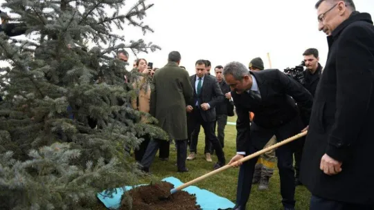 Cumhurbaşkanı Yardımcısı Oktay'dan terörle mücadele mesajı