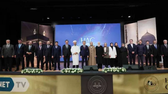 Cumhurbaşkanı Yardımcısı Oktay'dan hac kontenjanları hakkında açıklama