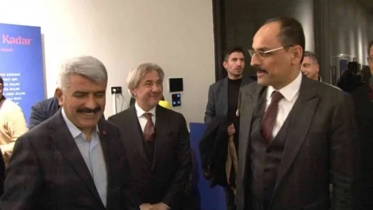 Cumhurbaşkanlığı Sözcüsü İbrahim Kalın, AKM'deki sergiye katıldı