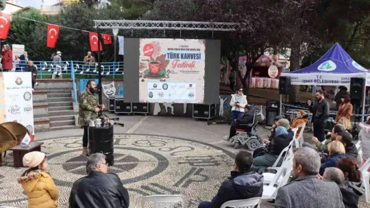 Cumhuriyet Parkı'ndan İzmit'e kahve kokusu yayıldı