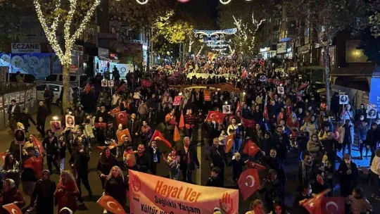 Cumhuriyetin 99'uncu yılı Kartal'da coşkuyla kutlandı