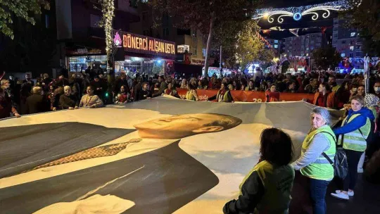 Cumhuriyetin 99'uncu yılı Kartal'da coşkuyla kutlandı