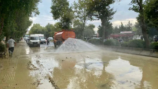 İBB ekipleri çalışmalarını sürdürüyor