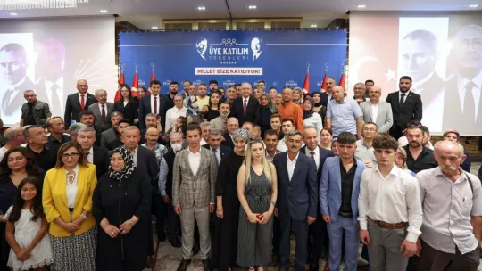 CHP, partiye yeni katılanlar için tören düzenledi