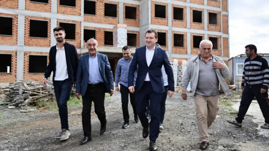 Başkan Balcıoğlu Ayfar Otomotiv ve Ayfar Mesleki ve Teknik Lisesi'ni Ziyaret Etti