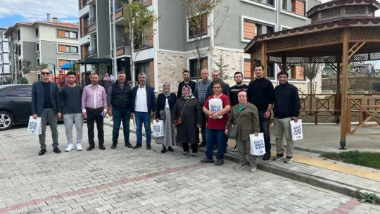 AK Parti'den 4 bin haneye ziyaret