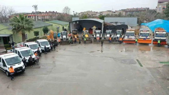 Darıca'da ekipler karla mücadeleye hazır