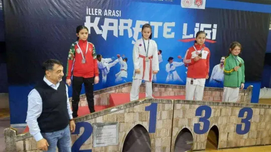 Darıca'nın sporcuları 9 madalya kazandı