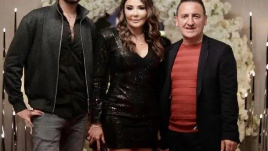 Demet Akalın ve Okan Kurt çifti, birlikteliklerinin 11. yılını kutladı