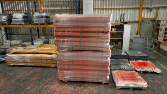 Demonte konteynır evler depremzedeler için hazırlanıyor