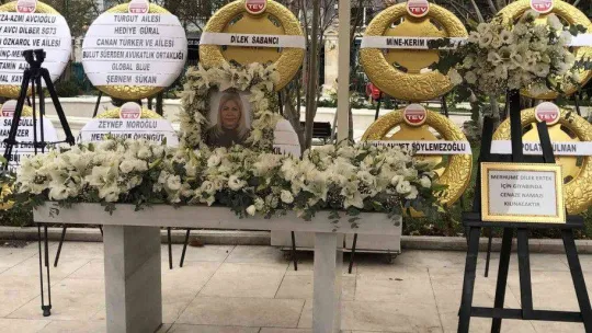 Denizde kaybolan iş kadını Dilek Ertek için gıyabi cenaze namazı kılındı