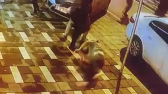 Deprem anında korkuyla 3'üncü kattan atladı