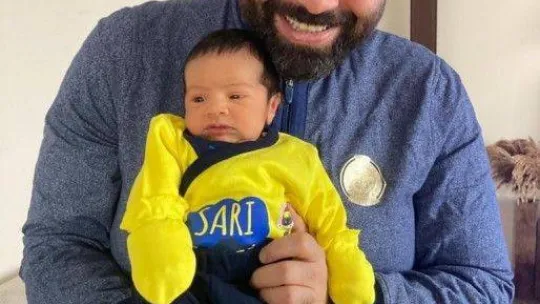 Deprem bir aileyi yok etti: 10 aylık bebekleriyle enkazda cesetleri çıkarıldı