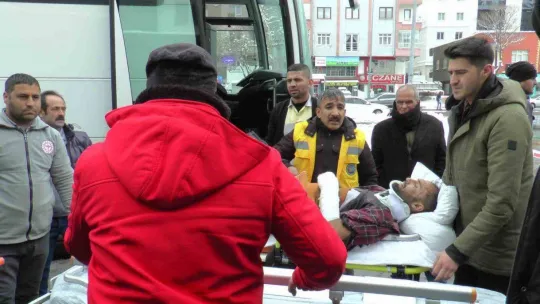 Deprem bölgesinden gelen 368 yaralı Kayseri'de tedavi ediliyor