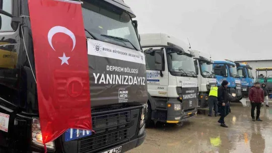 Deprem bölgesine takviyeler sürüyor
