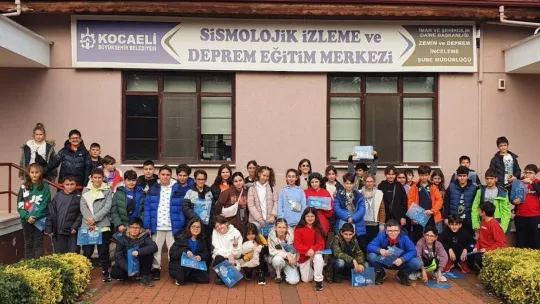 Deprem gerçeğini bu merkezde öğreniyorlar
