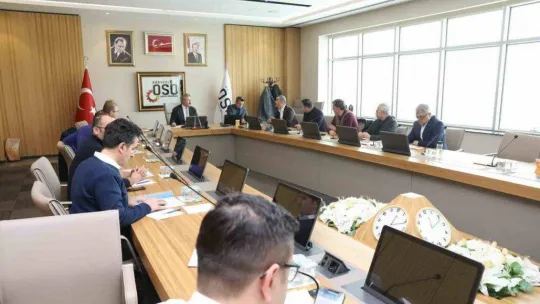 Deprem yardımları için Kayseri 1. OSB Fuar Alanında Yardım Koordinasyon Merkezi kuruldu