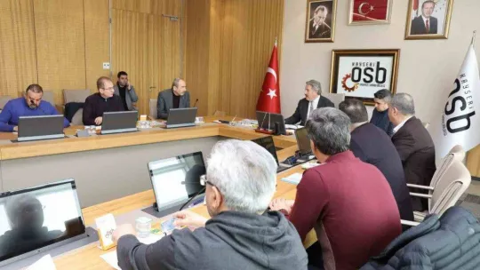 Deprem yardımları için Kayseri 1. OSB Fuar Alanında Yardım Koordinasyon Merkezi kuruldu