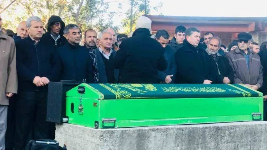 Depremde hayatını kaybeden Beyzanur öğretmen son yolculuğuna uğurlandı