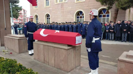 Depremde şehit olan Osmancıklı asker son yolcuğuna uğurlandı