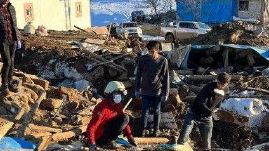 Depremin 17. gününde 25 hayvan enkaz altından sağ çıkarıldı