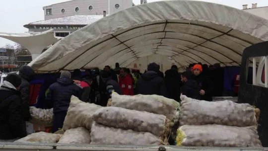 Depremzedeler için Sındırgı tek yürek oldu