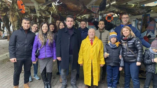 Dev balıkların mumyalanmış halini gören öğrenciler şaşkına döndü