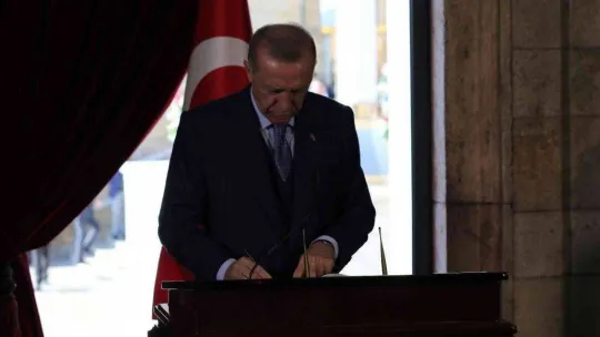 Devlet erkanı Ata'nın huzurunda