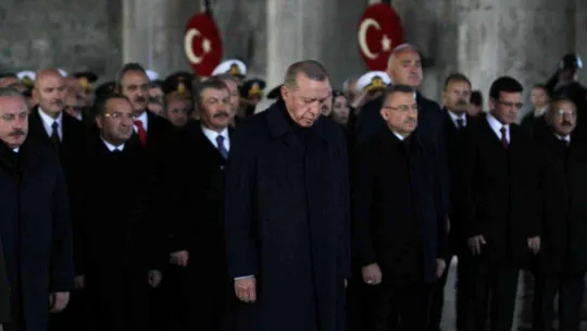 Devlet erkanı vefatının 84'üncü yıldönümünde Ata'nın huzurunda