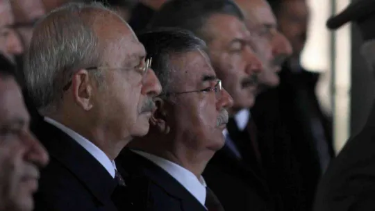 Devlet erkanı vefatının 84'üncü yıldönümünde Ata'nın huzurunda